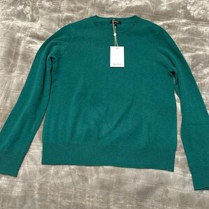 Quince green women’s cashmere sweater